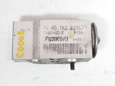 Expanzní ventil klimatizace Škoda Volkswagen Seat Audi 1K0820679