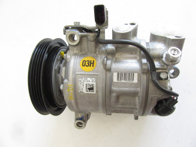 Kompresor klimatizace Audi A4 8W 8W0820803A originál