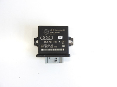 Řídící jednotka pro světlo do zatáčky Audi 8K0907357B