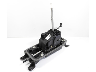 Ovládání řazení automatické převodovky 2Q1713023AF