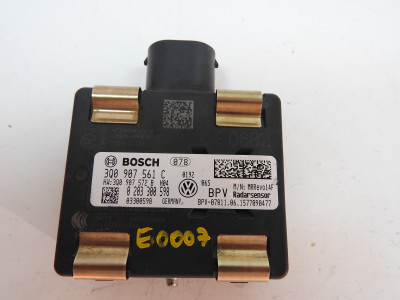 Řídící jednotka ACC a čidlo radaru 3Q0907561C pro Volkswagen Passat B8 3G, Škoda Superb III 3V