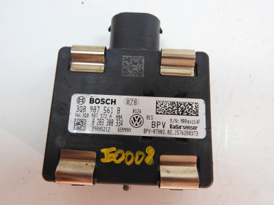 Řídící jednotka ACC a čidlo radaru 3Q0907561B pro Volkswagen Passat B8 3G, Škoda Superb III 3V