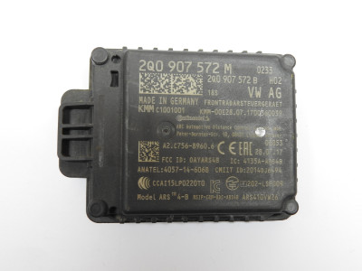 Řídící jednotka ACC a čidlo radaru 2Q0907572M pro Škoda Kodiaq 565, Volkswagen Golf VII 7, Tiguan II 5NA