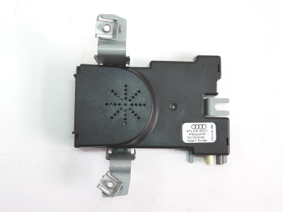 Zesilovač antény Audi A3 8P 8P4035225D