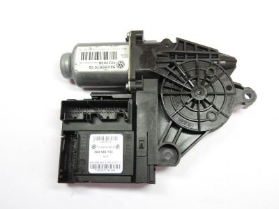 Motor stahování oken včetně jednotky 5K0959701B 5K0959793