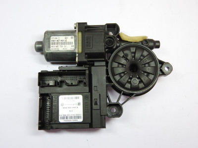 Motor stahování oken včetně jednotky 5M1837401Q 5K0959701G 5K0959793A