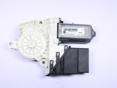 Motor stahování oken pravý zadní 1K0959704AE 