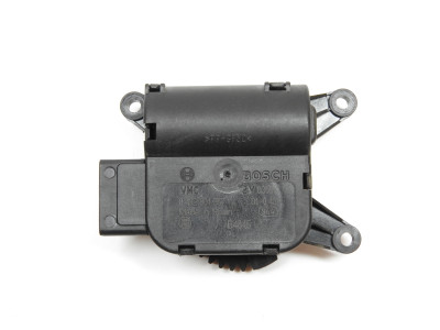 Servomotor klapky topení 0 132 801 357 