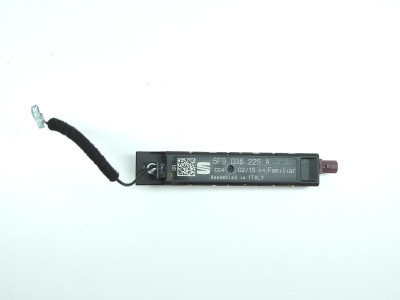 Zesilovač antény Seat Leon 5F 5F9035225A