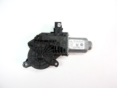Motor stahování oken pravý přední 6R0959802AQ