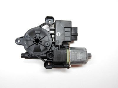 Motor stahování oken levý zadní Škoda, Volkswagen, Seat 5Q0959407A