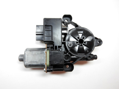 Motor stahování oken 5Q0959408A