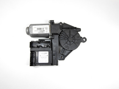 Motor stahování oken včetně jednotky pravý přední 1T0959702 1K0959792C