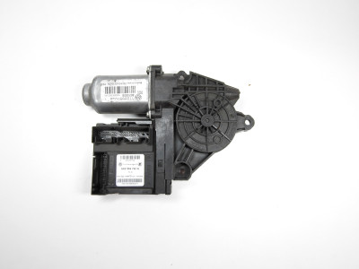 Motor stahování oken včetně jednotky pravý přední 1T0959702S 5K0959792A