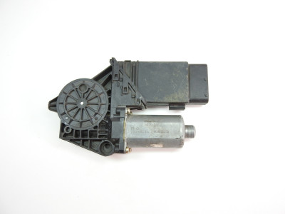 Motor stahování oken levý přední Škoda Superb I 1 3U, Volkswagen Passat B5 3B jednotka 101430-203