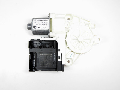 Motor stahování oken pravý přední Volkswagen Golf V 5 1K 1K0959792P 1K0959702AE 1K5738402AN