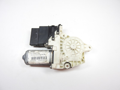 Motor stahování oken pravý zadní Škoda Octavia II 2 1Z, Volkswagen Golf V 5 1K, Touran 1T, Caddy 2K 1K0959794E 1K0959704K