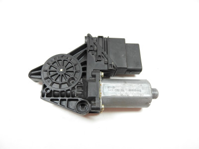 Motor stahování oken levý zadní Škoda Superb I 1 3U, Volkswagen Passat B5 3B jednotka 101439-203