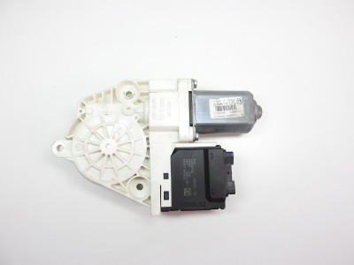 Motor stahování oken levý zadní Volkswagen Passat CC 3C8 3C8959703B 3C8839461J 1K0959795Q