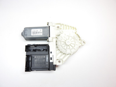 Motor stahování oken pravý přední Seat Altea 5P 1K0959792D 1T0959702A 5P0837402A