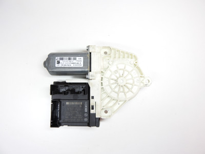 Motor stahování oken pravý přední Seat Leon 1P 1K0959792N 1T0959702K 1P0837402H