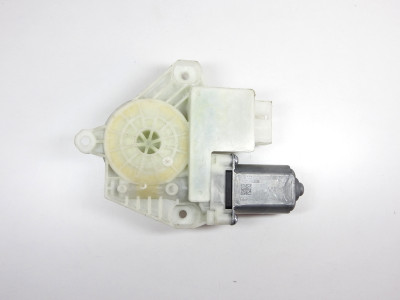Motor stahování oken pravý zadní Škoda RapidNH  5JA959812L