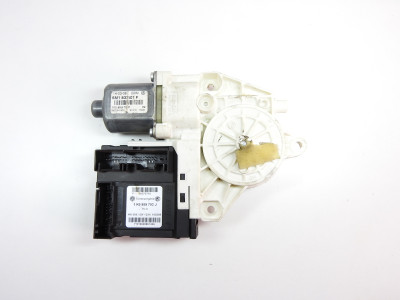 Motor stahování oken levý přední včetně jednotky Volkswagen Golf Plus 5M 1K0959793J 5M1837401F 1K0959701M