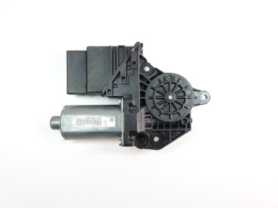 Motor stahování oken pravý zadní Volkswagen Golf Plus 5M 5K0959794 5M0839402F 1K0959704E