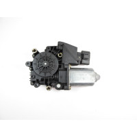 Motor stahování oken levý přední pro Audi A4 8D 114185-101