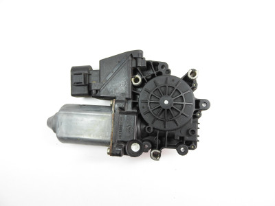 Motor stahování oken levý přední pro Audi A4 8D 114132-302 113846-113