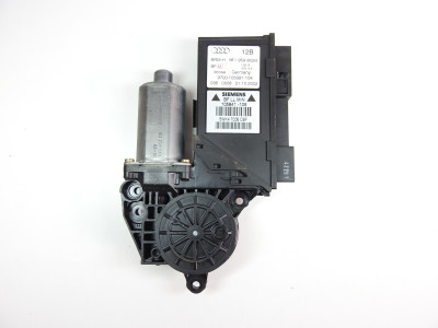 Motor stahování oken pravý přední pro Audi A4 8E 8E1959802B jedn. 105841-105 nebo 105841-106