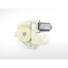 Motor stahování oken pravý zadní 5Q4959812D