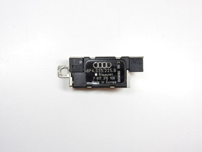 Zesilovač antény Audi A3 8P 8P4035225B