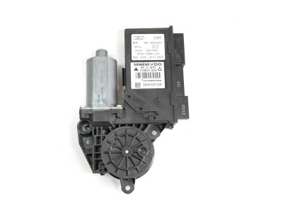 Motor stahování oken pravý přední pro Audi A4 8E 8E1959802H jedn. 105841-204