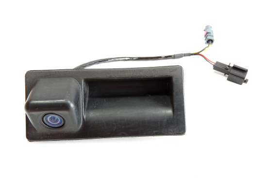 Tlačítko - tlakový spínač pro elektrické ovládání zámku víka kufru 3C9827566A