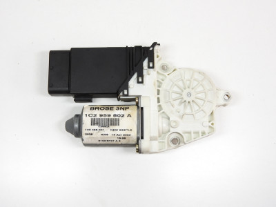 Motor stahování oken levý Volkswagen New Beetle 1C2959802A