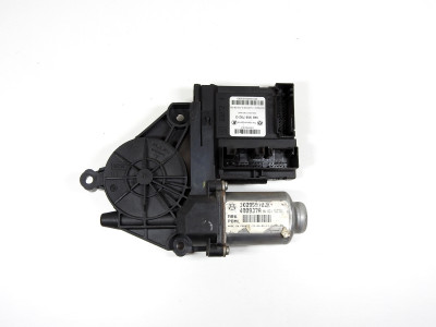Motor stahování oken pravý Volkswagen Golf V 5 1K 1T0959702K 1K0959792G