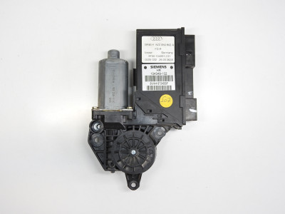 Motor stahování oken včetně jednotky Audi A2 8Z0959802A