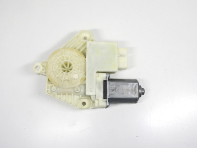 Motor stahování oken levý zadní 5Q4959811A