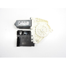 Motor stahování oken pravý přední 1P0837402AC 3C8959702 3C0959792C