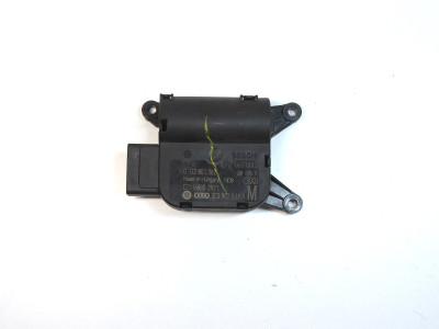 Nastavovací motorek topení 3C0907511A