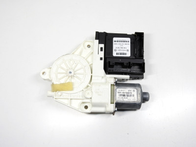 Motor stahování oken pravý přední včetně jednotky Volkswagen Golf Plus 5M 1K0959792K 5M1837402G 1K0959702N
