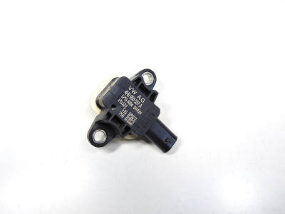 Senzor airbagu (čidlo nárazu) Škoda Volkswagen Seat Audi 4H0955557A