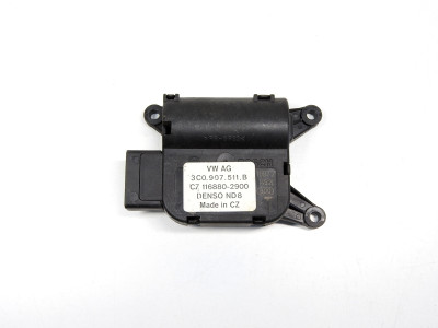 Nastavovací motorek topení 3C0907511B