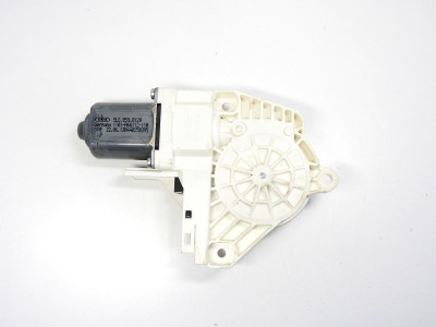 Motor stahování oken pravý zadní Škoda Yeti 5L 5L0959812A