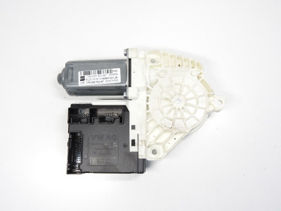 Motor stahování oken pravý přední 1P0837402AB 1T0959702AF 3C0959792B