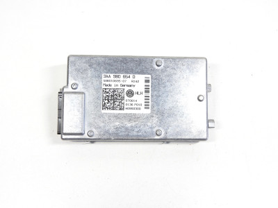 Přední kamera pro Volkswagen 3AA980654D