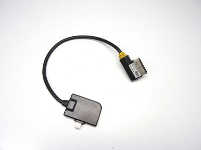 Kabel media na lighting iPhone pro MMI Audi 4F0051510AL