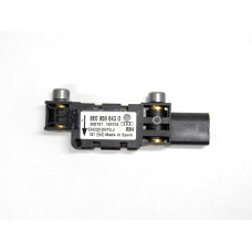 Senzor airbagu (čidlo nárazu)  Audi 8E0959643D