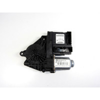 Motor stahování oken včetně jednotky pravý přední 5K0959702B 5K0959792